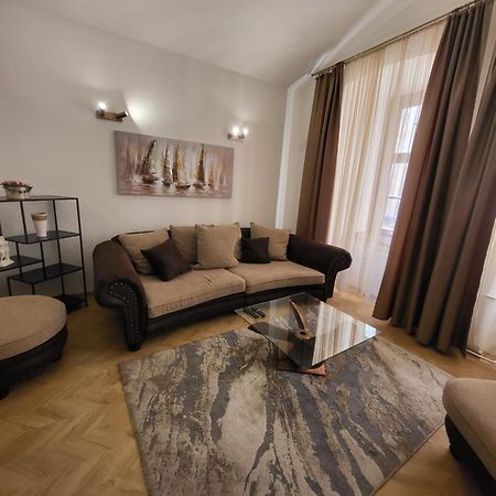 Monar Exclusive Center Free Parking In Garage Apartman Kassa Kültér fotó
