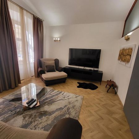 Monar Exclusive Center Free Parking In Garage Apartman Kassa Kültér fotó