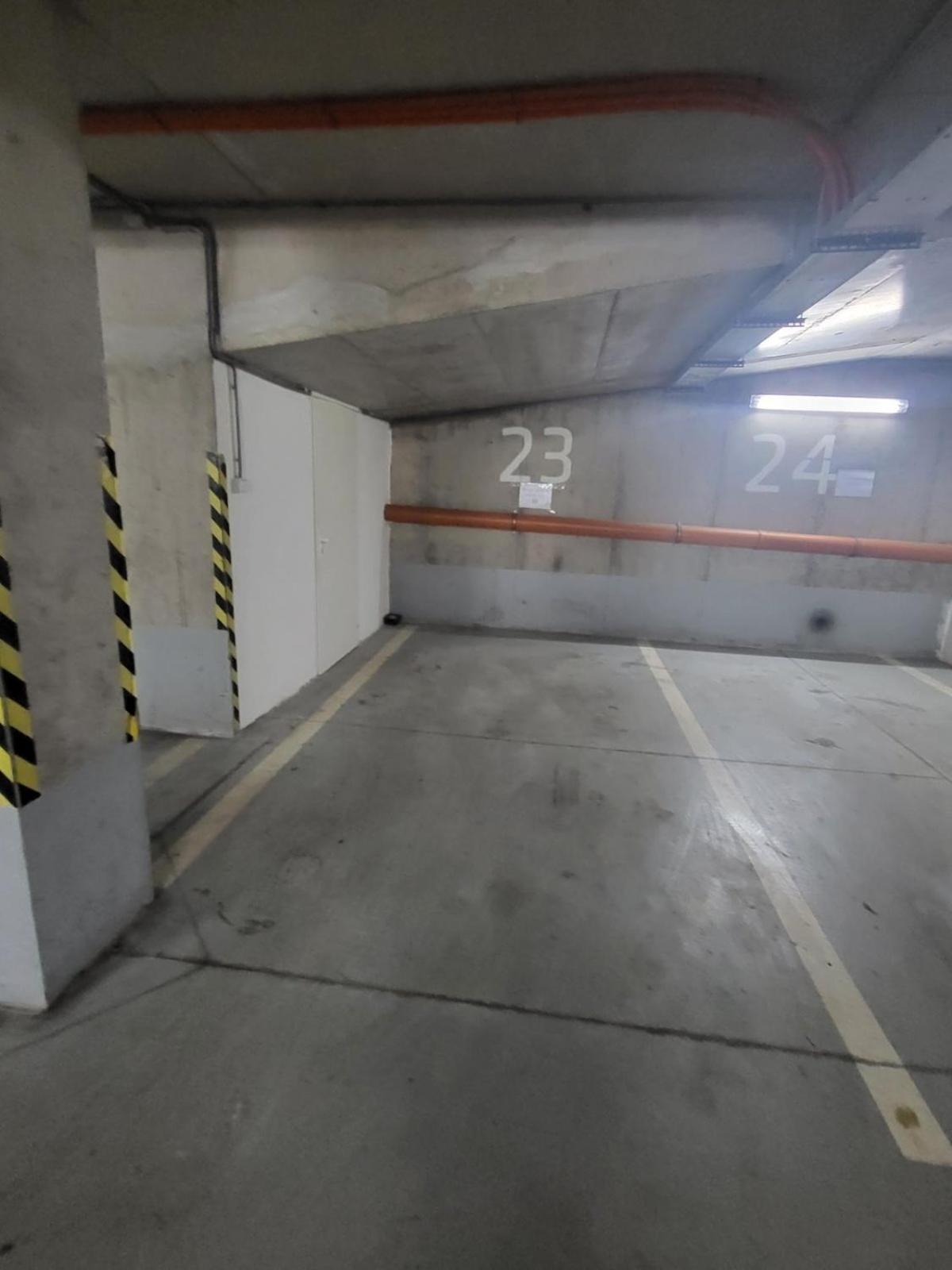 Monar Exclusive Center Free Parking In Garage Apartman Kassa Kültér fotó